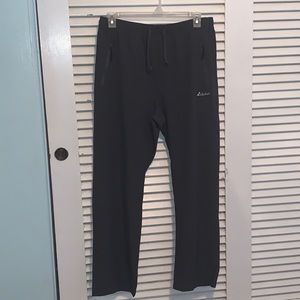Clothin hiking pants. Lightweight, fast drying.